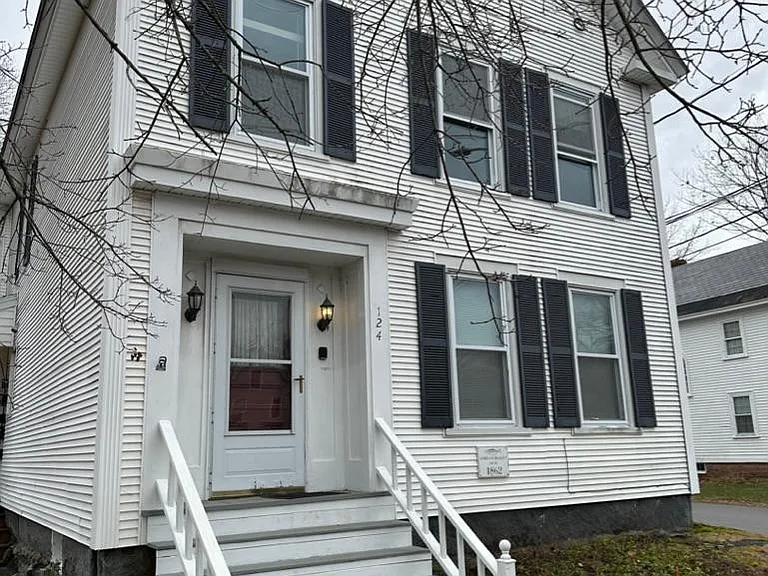 124 Front St #1 — Photo 1