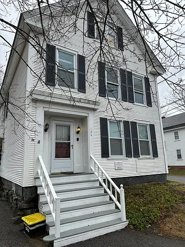 124 Front St #1 Photo 1