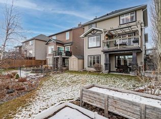 230 E Sagewood Grv SW, Airdrie, AB T4B 3B1