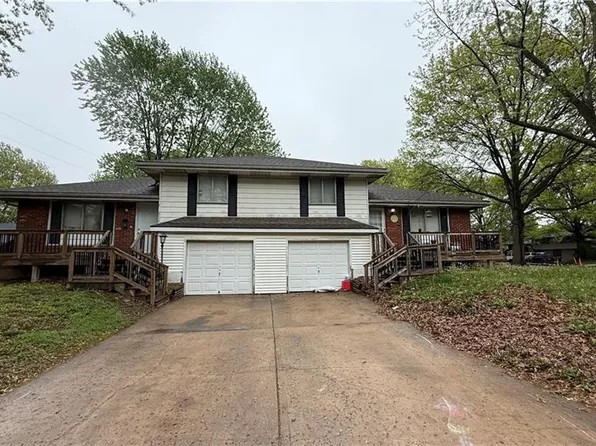 704&706 S Central St, Olathe, KS 66061