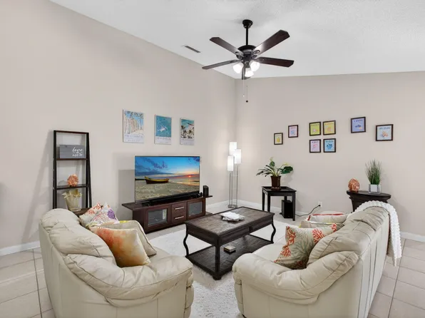 1702 Silverleaf Oak Court, Palm Beach Gardens, FL 33410