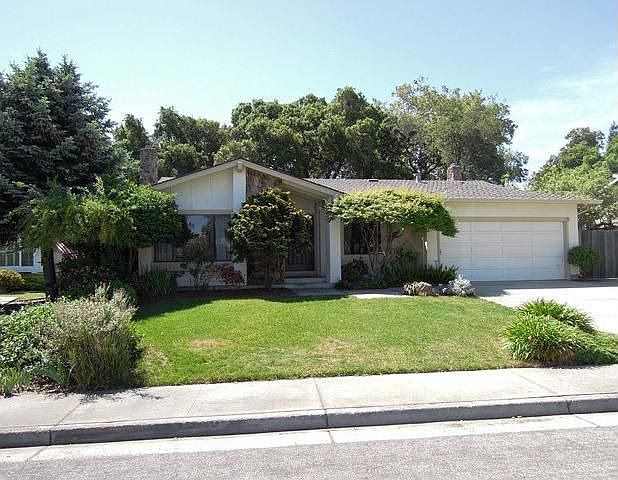 1st image of 1390 Oak Knoll Dr