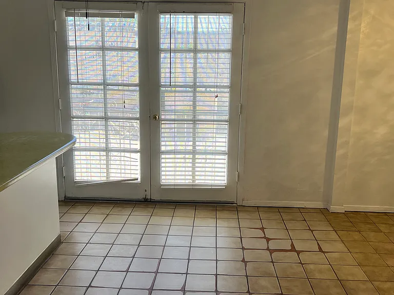 585 Valle Vista Dr #9152017595 — Photo 7