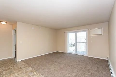 Lincoln Meadows Apartments — Photo 17