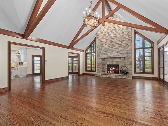 5th image of 1441 Kathryn Ln