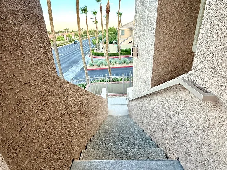 9901 Trailwood Dr #2004 — Photo 46