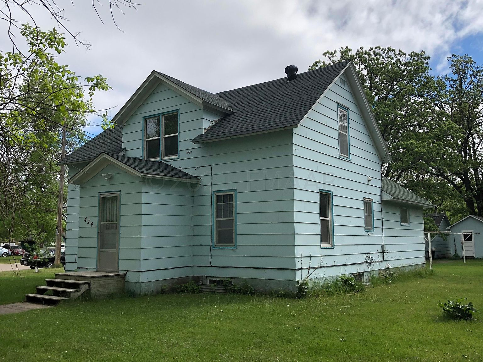 424 2nd St NW, Mahnomen, MN 56557 Zillow
