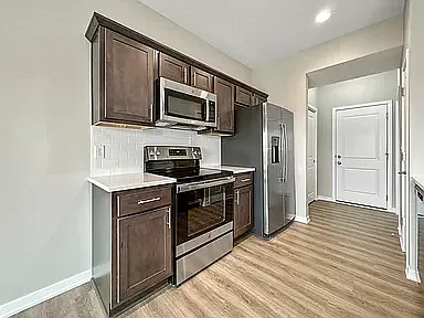 5623 Buckthorne Dr — Photo 2