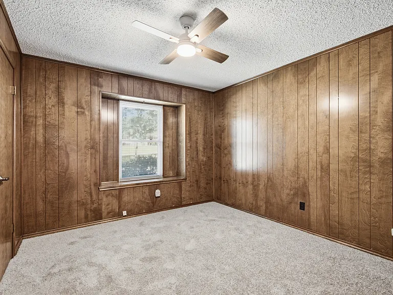 2505 Ironwood Ct — Photo 10