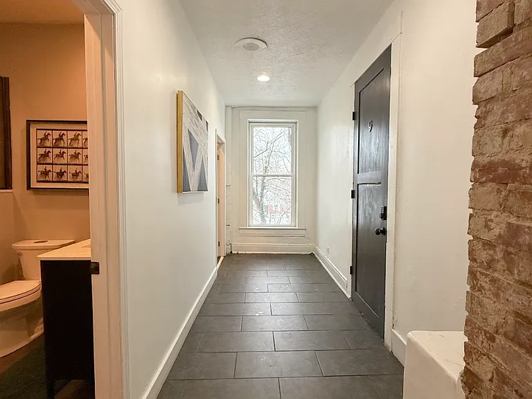 2630 W Burnett Ave #8 — Photo 7