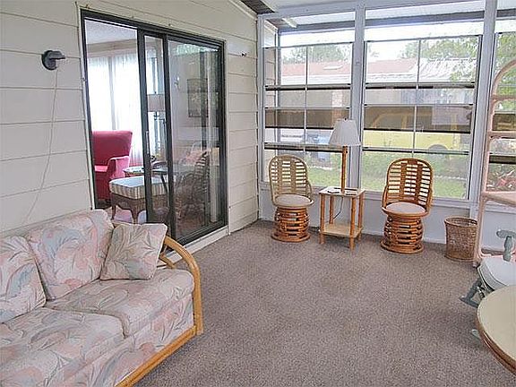 2nd image of 19663 Woodfield Cir #112