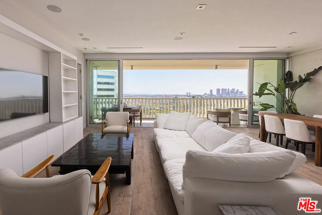 1 bed, 1.5 bath, 1301 sqft, $10,000 — Photo 1