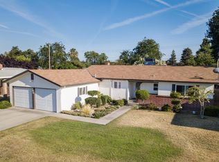 195 E Sandra Ave SE, Tulare, CA 93274