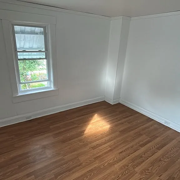 126 Ray St — Photo 12