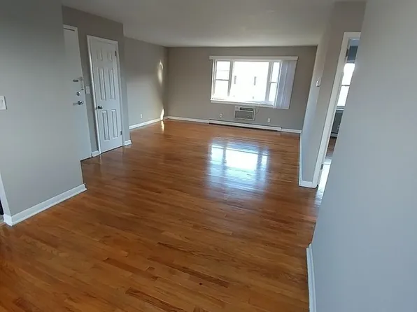 Township Village Apartments, 412 Euclid Ave #4830D, Temple, PA 19560
