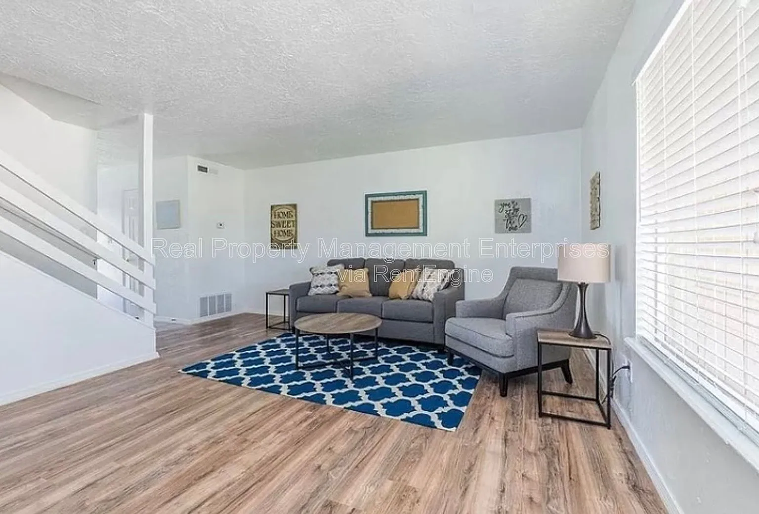 2 bed, 1.0 bath, 1156 sqft, $1,025 — Photo 3