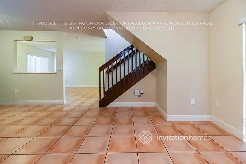 18118 SW 154th Ct Miami, FL 33187 — Photo 4