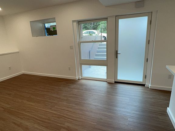 2nd image of 4042-4048 Fulton St