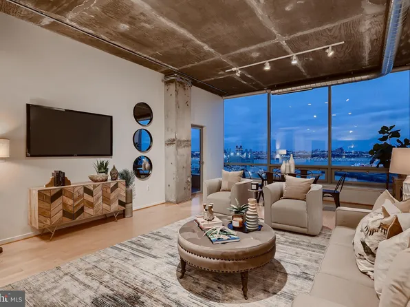 1200 Steuart St Unit 812, Baltimore, MD 21230