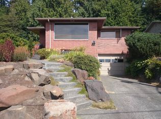 3320 56th Ave SW, Seattle, WA 98116