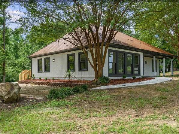 277 Shawnda Ln, Calera, AL 35040