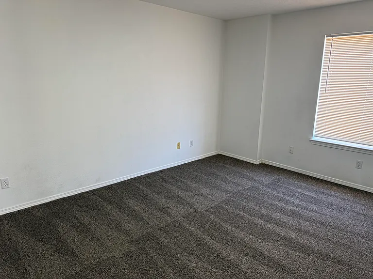 4808 Driftwood Ave NW — Photo 34