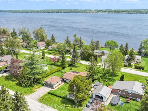 133 Victoria Dr E, Kawartha Lakes, ON K0M 1G0