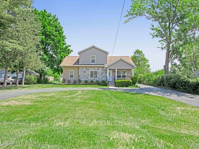 1086 Shoman St, Waterford, MI, 48327