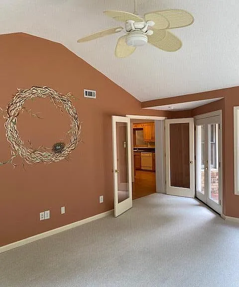 6514 Francis Marion Ave — Photo 11