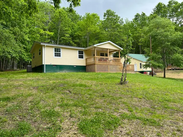 887 Laurel Creek Rd, Alderson, WV 24910