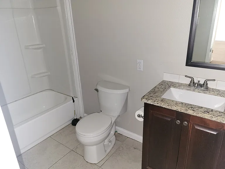 801 High Meadow Dr #B — Photo 8