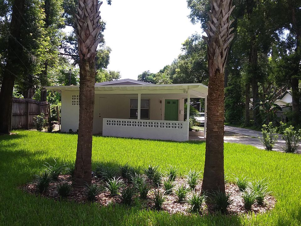 Charming mid-century 6 unit apartment building in great neighborhood!