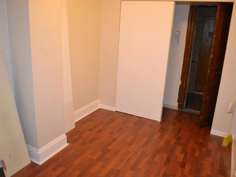 305 Emming St — Photo 14