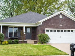 7810 Hepatica Dr, Louisville, KY 40258
