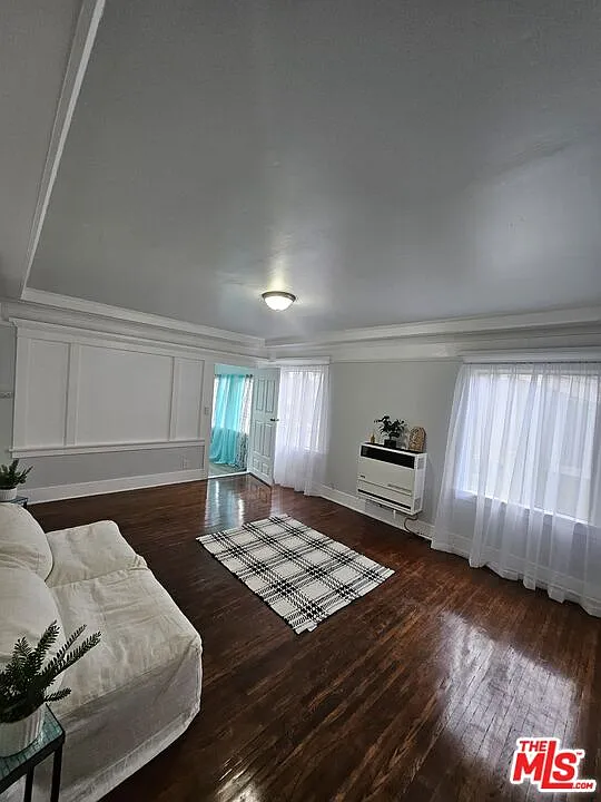 4 bed, 2.0 bath, 1200 sqft, $3,450 — Photo 2