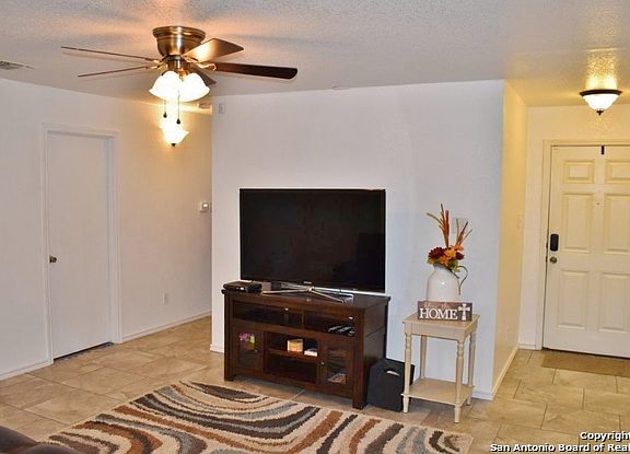 3rd image of 9211 Mission Way