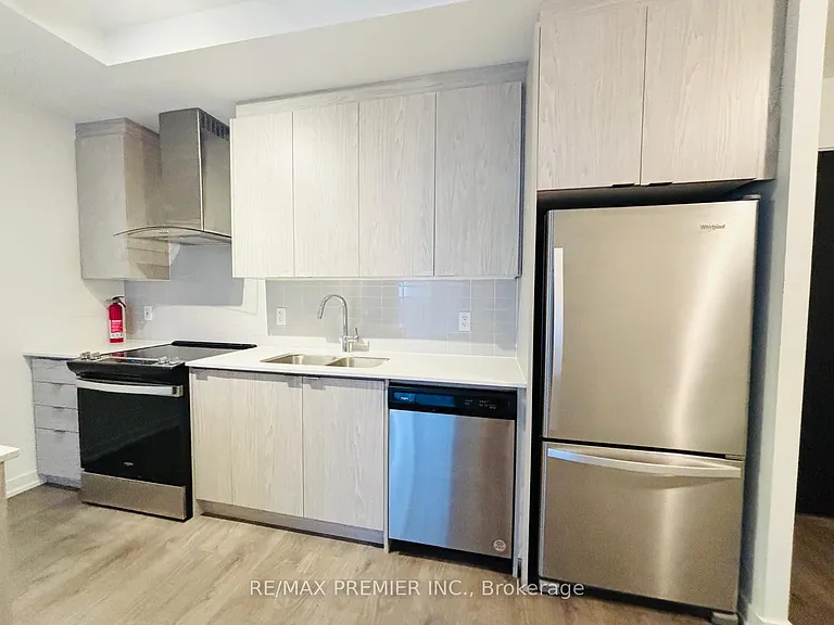 55 Duke St W #332 — Photo 2