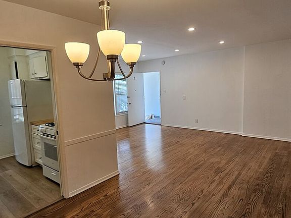 5th image of 1227 S Holt Ave APT 2