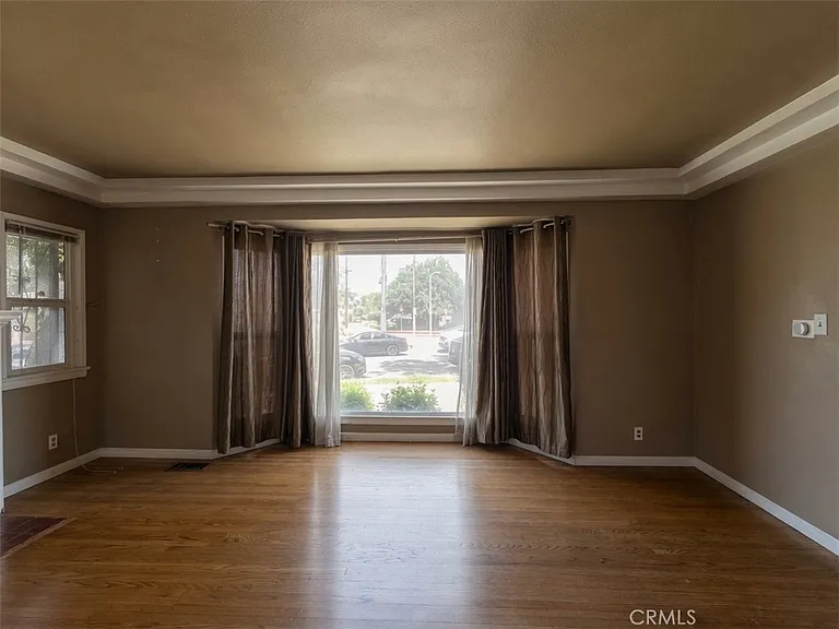 3907 Edgehill Dr — Photo 32