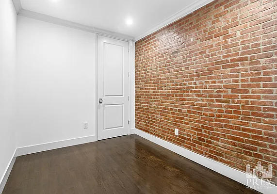 Rented by PREX Realty Corp | media 10