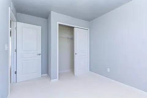 951 Barclay Cir — Photo 24