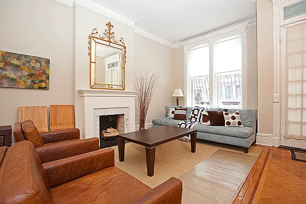 Sold by Vandenberg | media 4