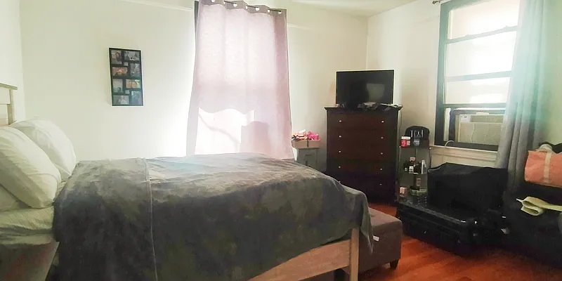 Rented by Corcoran | media 6
