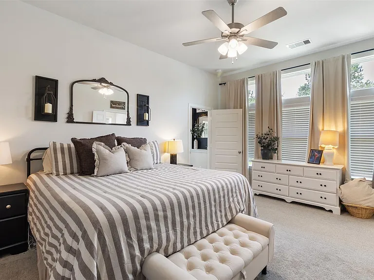 1262 Gainesville Dr — Photo 21