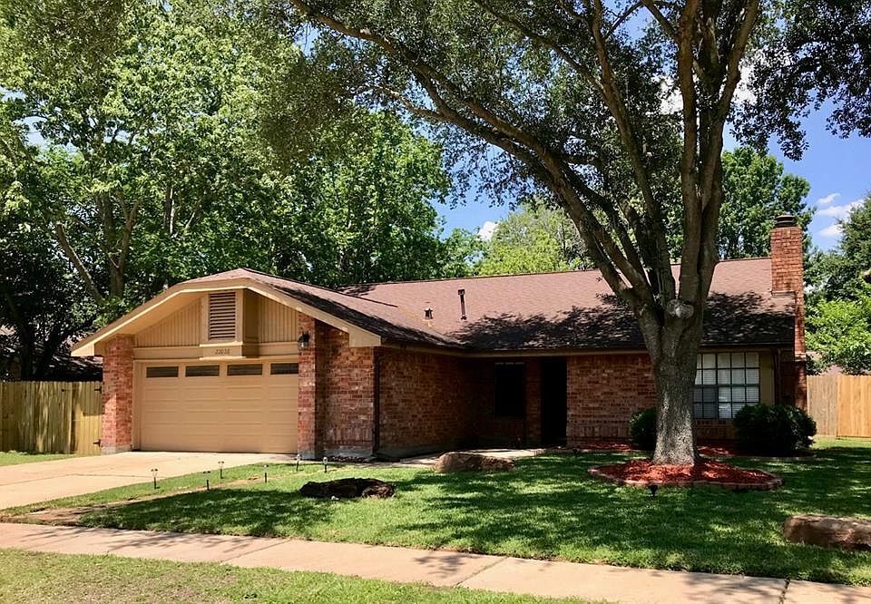 1st image of 22026 Birch Valley Dr