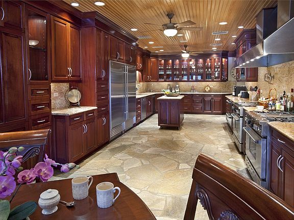Gourmet Kitchen