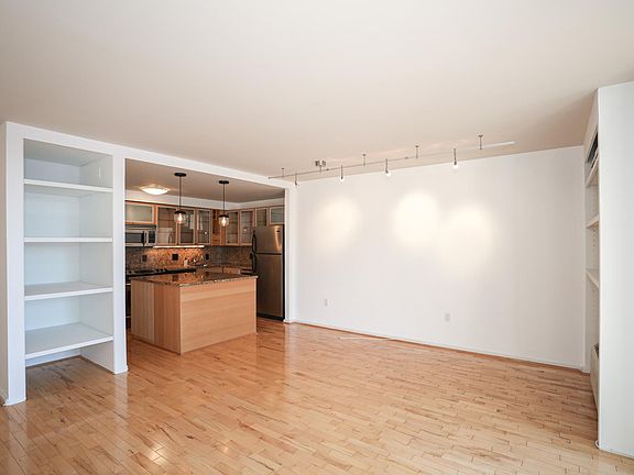 Living room / Kitchen
