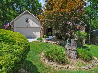 119 Burrough Ln, Fairfield Glade, TN 38558