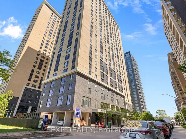 105 Champagne Ave S #1009, Ottawa, ON K1S 5E5