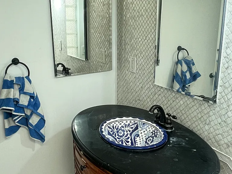 8927 Seranata Dr — Photo 25